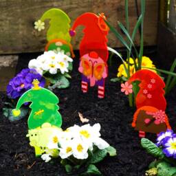 Suncatcher Gonk Family Garden Stakes Glowing Decor - Set Of 4 - thumbnail 2