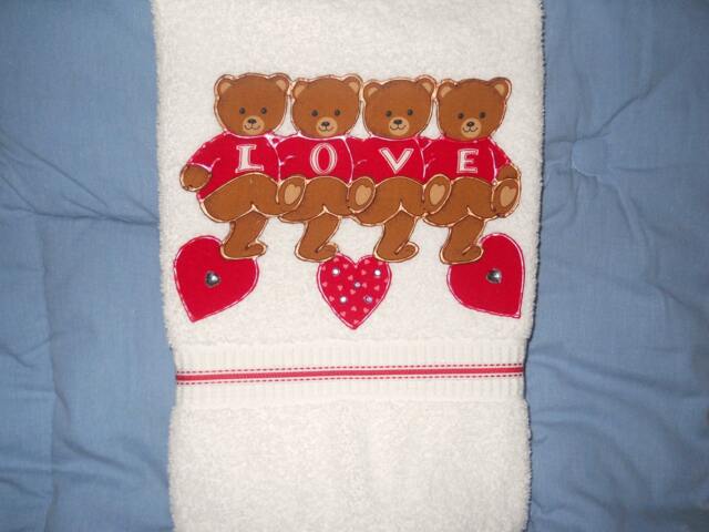 Appliqued Valentine Hand Towel Dancing Bears & Hearts - image 1