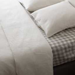 Creamy White Linen Bedding Set Baltic Duvet Cover & Pillowcases - thumbnail 3