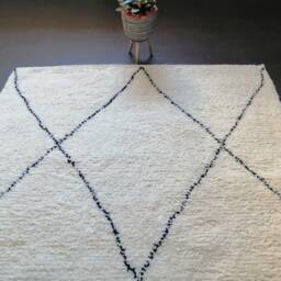 Handmade Beni Ourain Rug Moroccan White & Black Wool Carpet - thumbnail 4