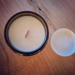 Wood Wick & Amber Glass Soy Wax Candles - thumbnail 2