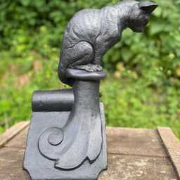 Curious Cat Roof Finial 90 Degree Angled Decorative Stone Ridge Tile Original Design - thumbnail 2