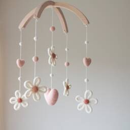 Daisies Baby Mobile Knitted Floral Nursery Decor, Handmade in UK - thumbnail 2