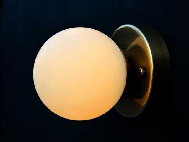Mid Century Modern Globe Wall Sconce 1950S Brass Light Aged Lamp Minimalist Hardwired Bathroom Bedroom Lighting Home Decor - image 1