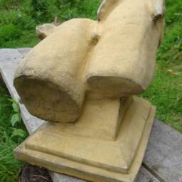 Greyhound Dog Heads Pair On A Plinth Decorative Stone Garden Ornament 28x46cm - thumbnail 2