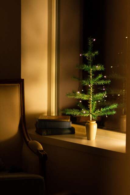 Bright Teal Green Goose Feather Christmas Tree - image 1
