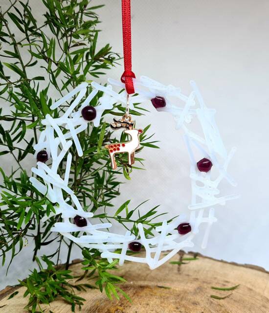 Fused Glass White Wreath Ornament Hanging With Reindeer Trinket Christmas Tree Decoration Home D??cor, Bespoke, Unique & Gorgeous
