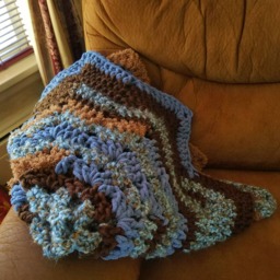 Chunky Baby Blanket, Plush Shower Gift, Soft Lap Blanket, Lapghan, Star Shaped Throw, Striped - thumbnail 4