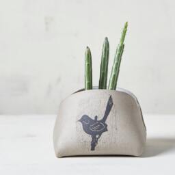 Hand-Carved Ceramic Succulent Planter Gray Bird Sgraffito Design - thumbnail 2
