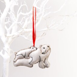 Felt Polar Bear & Cubs Christmas Ornament Eco-Friendly Tree Decoration - thumbnail 2