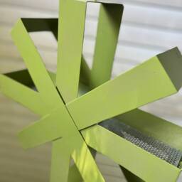 Asterisk - Modern Bird Feeder Eden Green - thumbnail 4