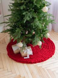 Chunky Knit Christmas Tree Skirt - Red Cable Knit, Hygge Decor