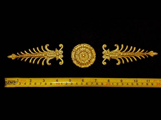Gilt Or White French Empire Napoleon Victorian Style Decorative Onlay Wall Furniture Moulding Pediment Frame Plastic Decoration - image 1
