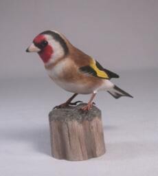 European Goldfinch Hand Carved Wooden Bird - thumbnail 3