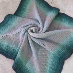 Beautiful Crochet Baby Blanket With Stunning Color Variation - thumbnail 2