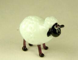 Hand-Blown Sheep Glass Miniature, Animals Glass, Art Blown Sculpture Made Of