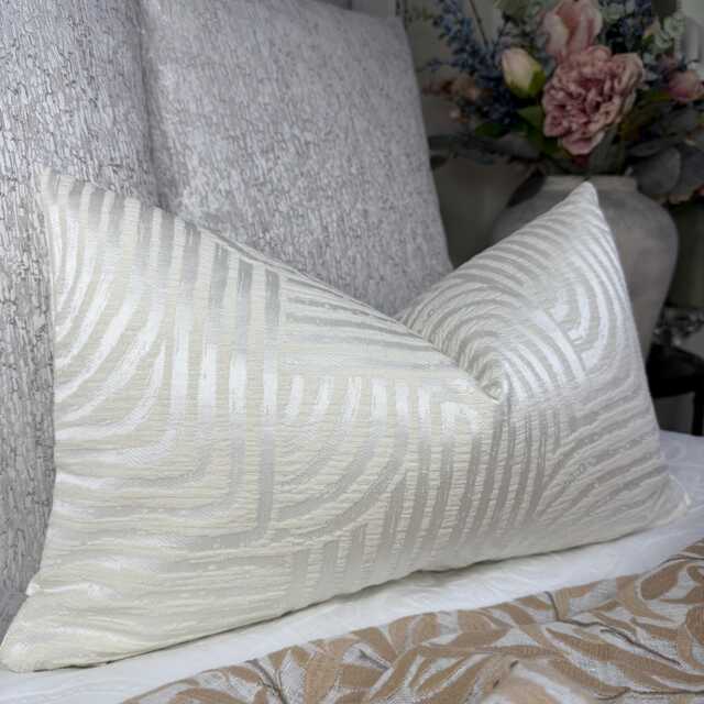 Handmade Lumbar Natural Ivory Cushion Cover, Geometric Pillow Case 12x20 - image 1