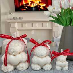 Handmade Soy Wax Candle Valentine's Day Teddy Bear Decor - thumbnail 2
