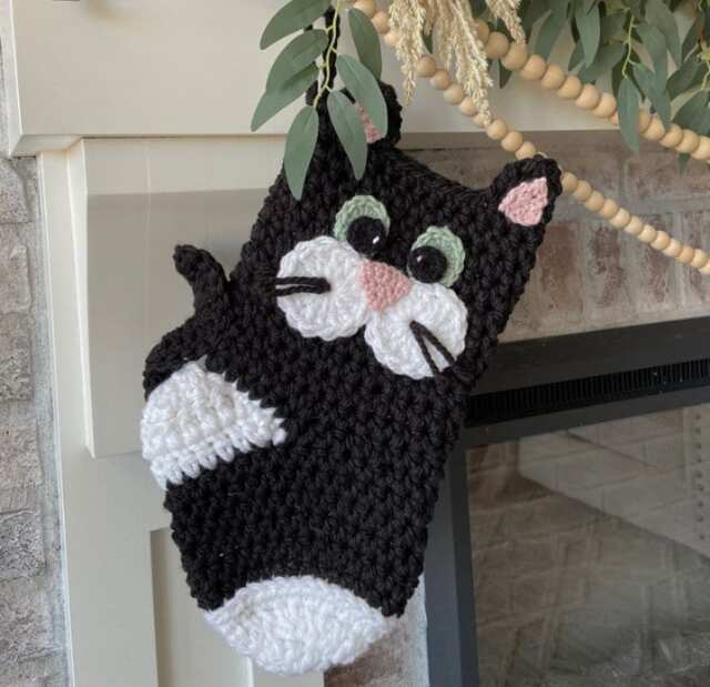 Handmade Cat Christmas Stocking - Chunky Acrylic Yarn, Custom Colors - image 1