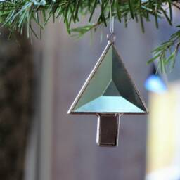 stained Glass Christmas Tree Ornament Beveled Suncatcher, Gift Boxed - thumbnail 3