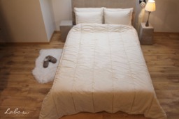 Luxurious King Comforter Winter Thickness, Natural Wool Filled Bedding - Us Duty Paid - thumbnail 1
