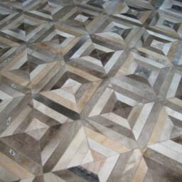 Cowhide Patchwork Rug Raw Leather Argentina - Free Shipping Rug, 6' X 8', Mix Of Taupe, Beige & Grey - thumbnail 4