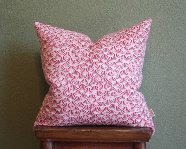 Red Shell Pillow Cover, Geometric Pillow, Decorative Accent Sofa Throw Cotton Print Cushion - image 1