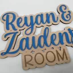 Acrylic & Oak Bedroom Door Sign Sibling Name Decor - thumbnail 3