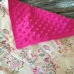 Baby/Toddler/Crib Blanket/Quilt, Nursery Decor, Photography Prop ~ Girly//Floral//Minky//Wreath//Soft//Pink - thumbnail 4