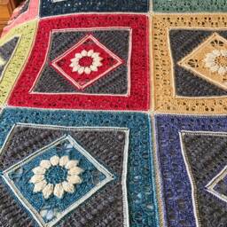 Hand Crocheted - Charlottes Dream King Size Bed Spread Throw - thumbnail 3