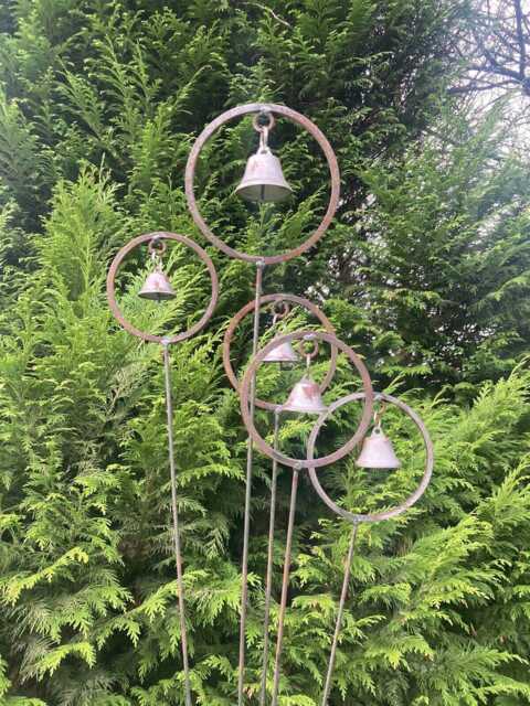 Metal Garden Rusty Steel Bells in Circles Spray Stake - image 1