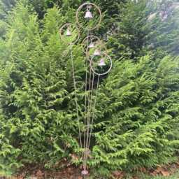 Metal Garden Rusty Steel Bells in Circles Spray Stake - thumbnail 3