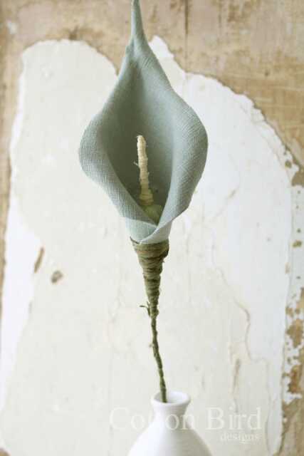 4Th Wedding Anniversary Long Stem Lily Sculpture, Gift Wrapped, Vase Not Included UK Shop - image 1