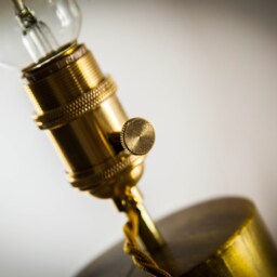 Design Resin Lamp & Filament Type Edison - thumbnail 3