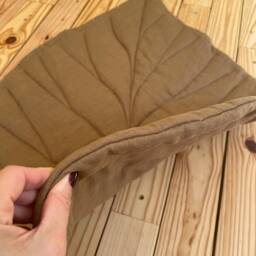 Ginger Leaf Play Mat, Jungle Nursery Decoration, Linen Carpet, Kids Play Rug, Baby Shower Gift, Sandy Bedside Activity Mat - thumbnail 3