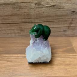 Canadian Nephrite Jade Grizzly Bear With Fish On Amethyst - thumbnail 2