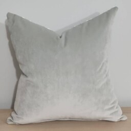 Designers Guild Manipur Silver & Omega Velvet Cushion Cover 45x45 cm - thumbnail 3