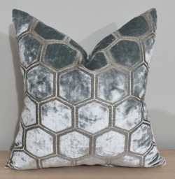 Designers Guild Manipur Silver & Omega Velvet Cushion Cover 45x45 cm