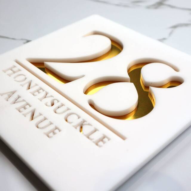 K Smart Sign - Bellissima S1 Laser Cut Matt White & Gold Mirror Floating House Signs Door Number Plaques 180mm X 180mm - image 1