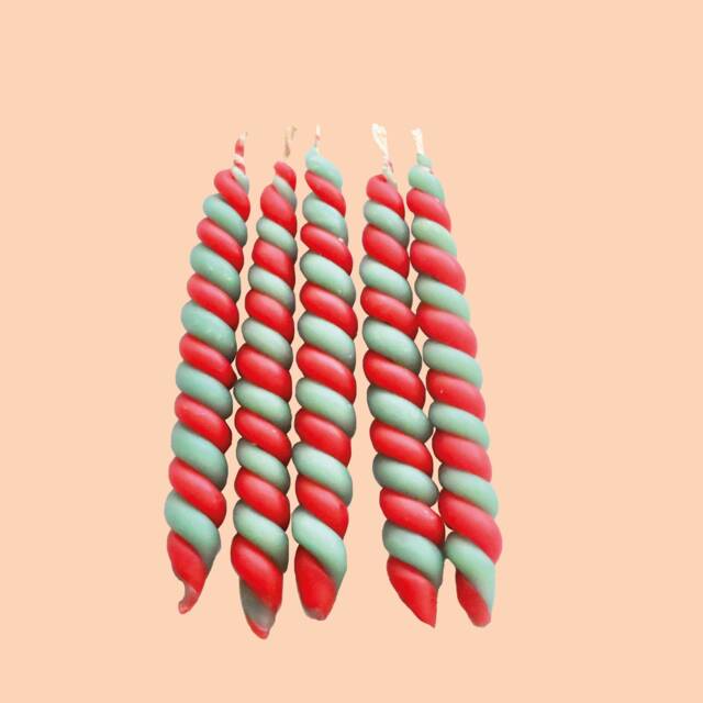 Red & Green Twisted Beeswax Candle Set - x5