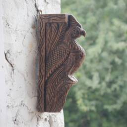 Set Of 2 Wooden Simple Carved Bird Door Brackets - Elegant Home Decor Handcrafted Artistry - thumbnail 3