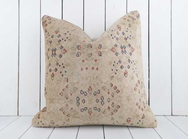 Vintage Turkish Kilim Pillow Cover, 20x20 Inch Boho Home Decor Cushion - image 1