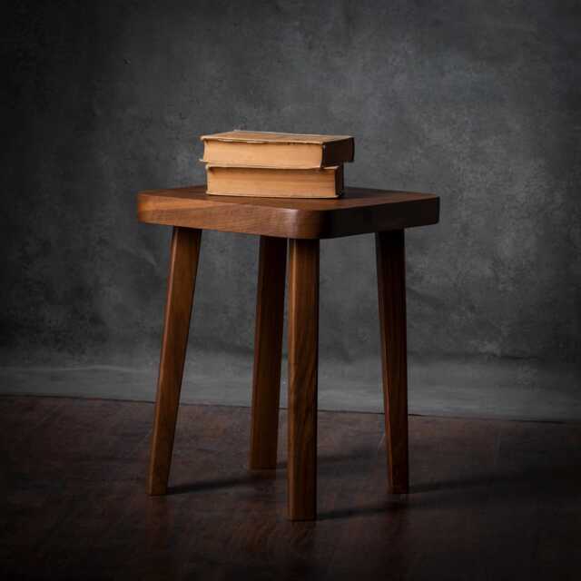 Kurumi - Book Table Minimalist Square Walnut Nightstand - image 1
