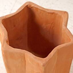 star Terracotta Plant Pot - thumbnail 2