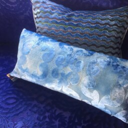 stunning Pillow Cover Iridato Sky 12x26, 2017 Collection Designers Guild, Reverse Padua Cobalt - thumbnail 3