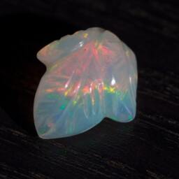 Leaf Opal Carving - 4.5 Cts - thumbnail 2