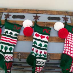 Set 2 Cast Iron Architectural Star Rustic Christmas Stocking Hanger Wall Hooks - thumbnail 4