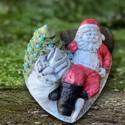Laying Santa Claus Sculpture Concrete Saint Nicholas Figure Outdoor Decoration Relaxing Ornament Christmas Statue Yard Art - thumbnail 3