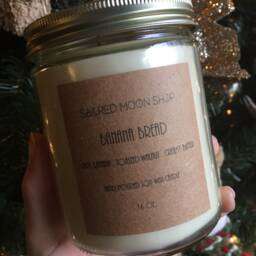Banana Bread Vegan Handmade Soy Wax Candle // 16 Oz. Reusable Glass Jar With Wooden Wick - thumbnail 4