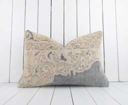 Handmade Turkish Kilim Pillow Cover Vintage Anatolian Design - 16x24 - thumbnail 1